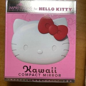 Hello Kitty Kawaii Battery Compact LED Mirror New In Box